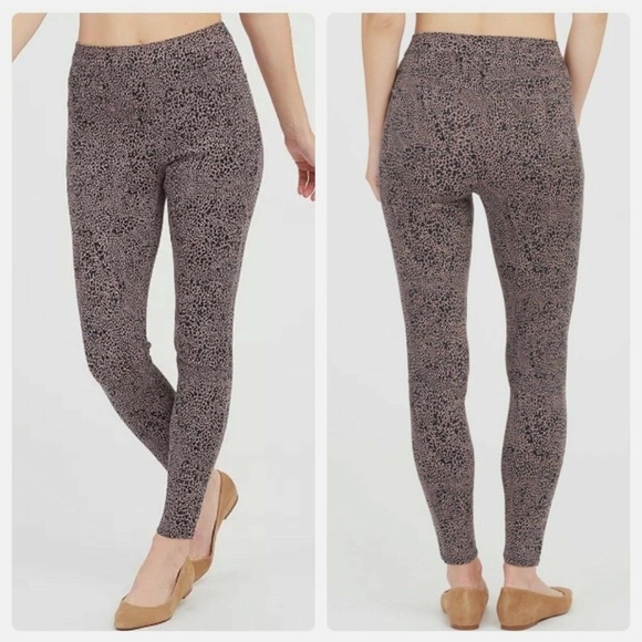 SPANX Denim - NWT Women’s SPANX Jean-ish ankle leggings- Dessert Dot. Size Small